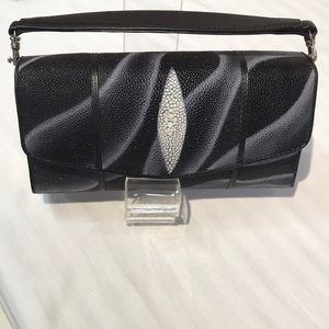 Vintage Stingray Clutch 🐚